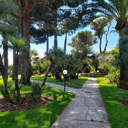 Apartment Proche Piscine Belles Prestations Cannes